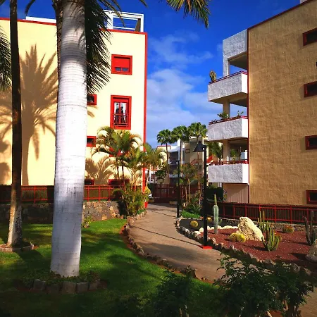 Tenerife South Apartment, 3 Pools, Sea View, Near Cristianos 滨海帕尔姆