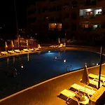 Beautiful Mar Con 4 Posti Letto E 3 Piscine Appartement