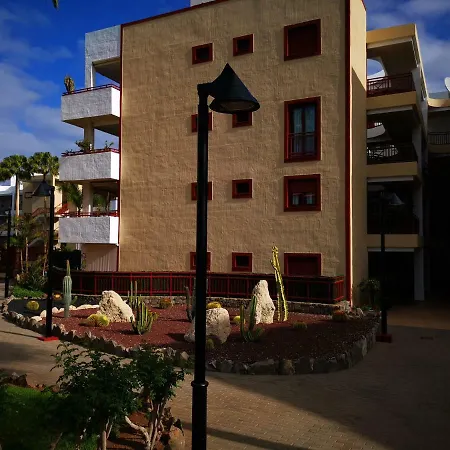 Tenerife South Apartment, 3 Pools, Sea View, Near Cristianos Daire Palm-mar