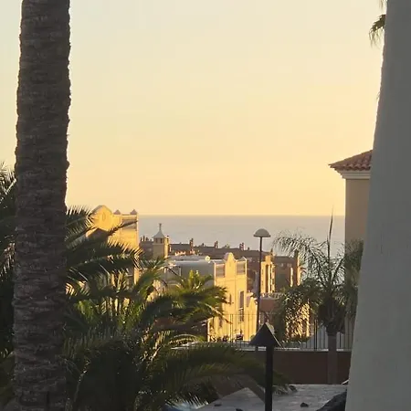 Tenerife South Apartment, 3 Pools, Sea View, Near Cristianos Apartman *