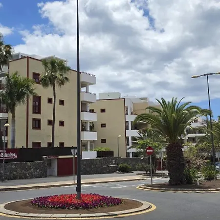 Tenerife South Apartment, 3 Pools, Sea View, Near Cristianos
